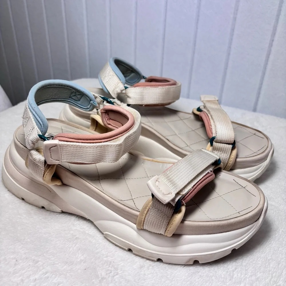 Zara Cream and Tan Sporty Chunky Sandals with Adjustable Straps size 39 - Picture 1 of 12